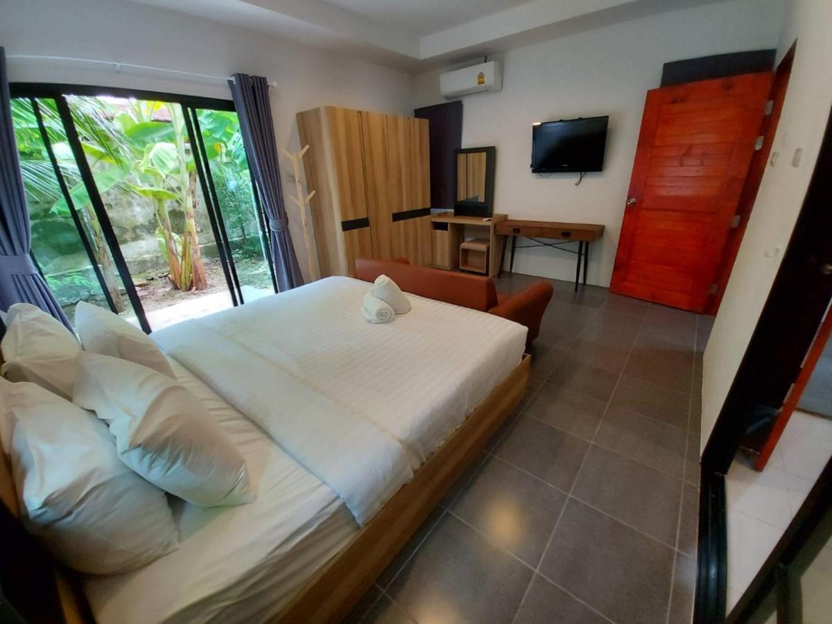 Malinee Resort Bang Tao Beach  Exterior photo