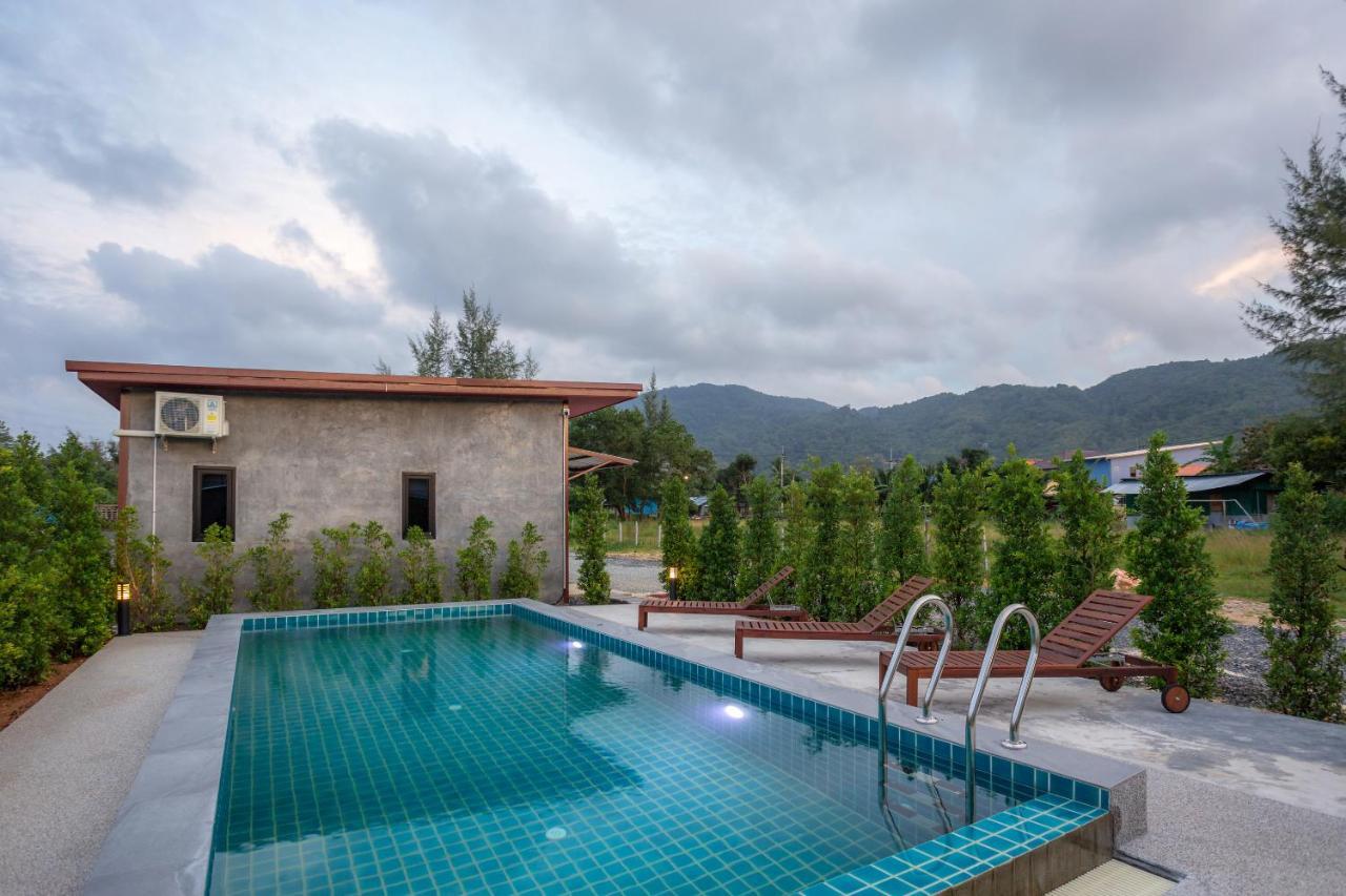 Malinee Resort Bang Tao Beach  Exterior photo
